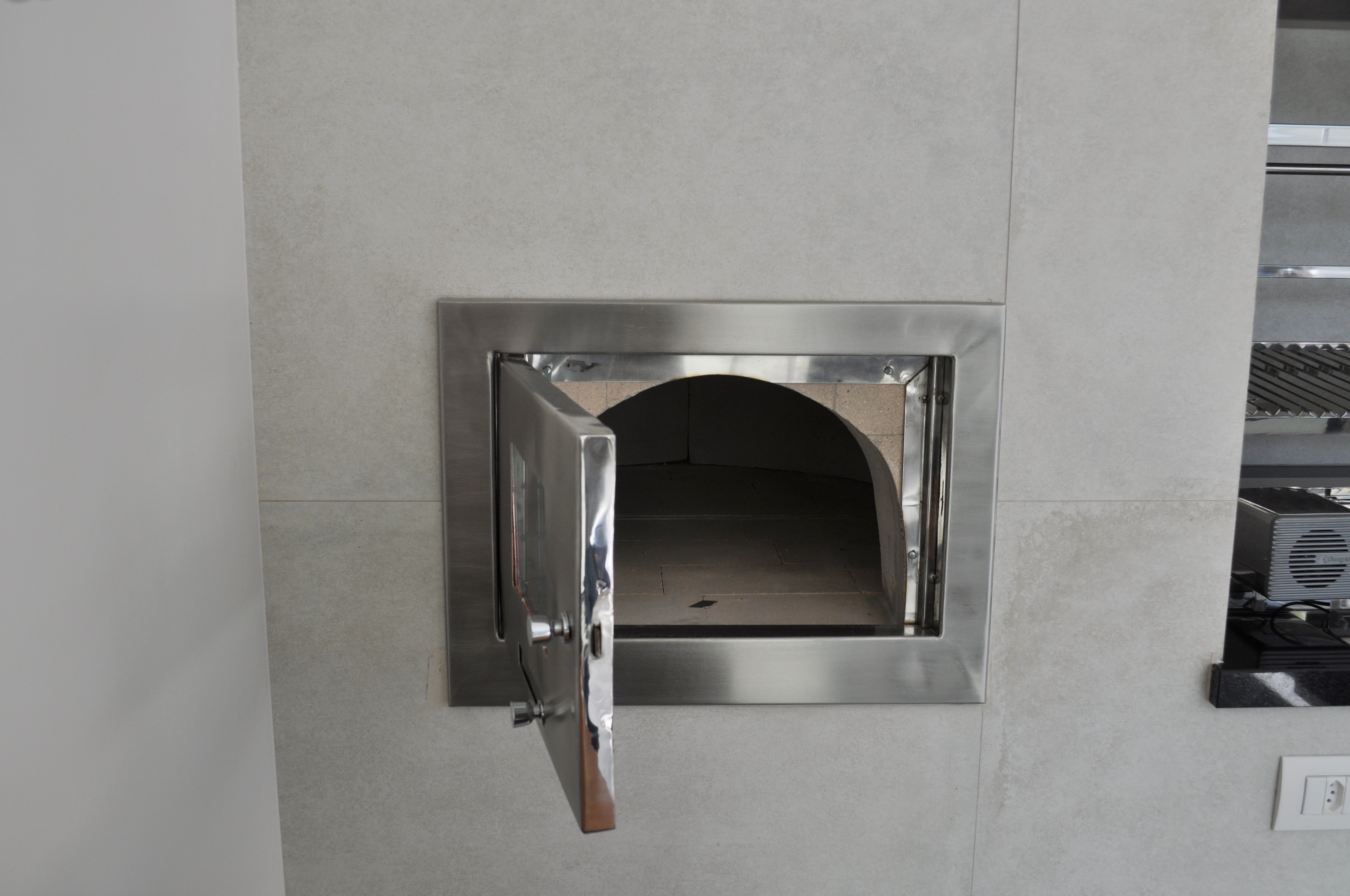 PORTA EM A�O INOX CP96